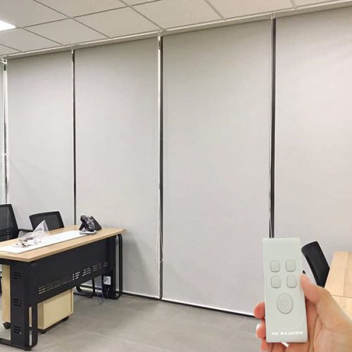 man-cuon-dienj-gia-re-cho-o-cua-so-nho